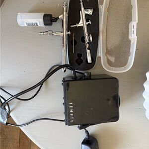 Temptu Airbrush Makeup Foundation Kit - Black